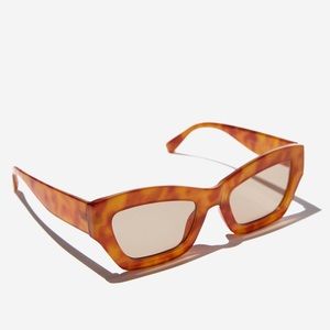 NEW Cat eye sunglasses